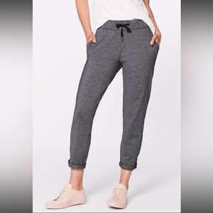 Lululemon On The Fly Pant  Size 6 Stripped